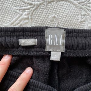 Gap Men’s Black Joggers Size S